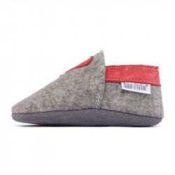 Chaussons en mérinos gris avec coeur rosso fueco