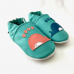 Chaussons cuir bébé de la marque Little Molly, modèle dinosaure