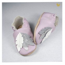 Chaussons cuir souple Plume fond rose