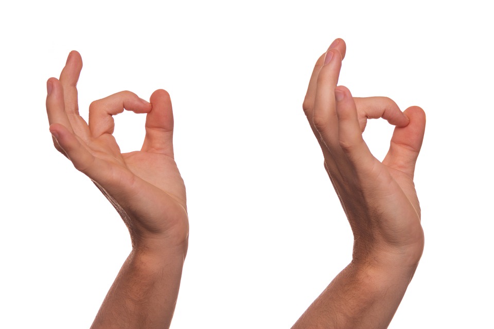 Signe oui en langue des signes